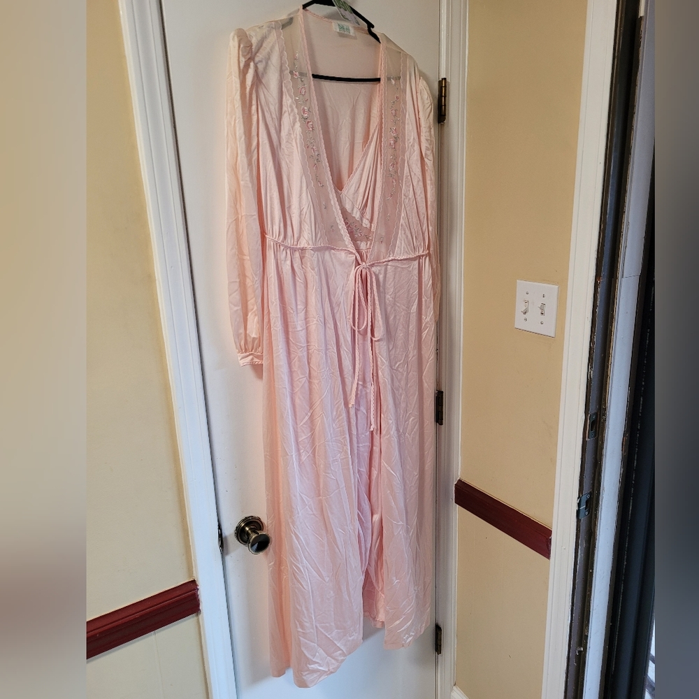 90. Vintage Pinehurst 2 piece night gown sz M
